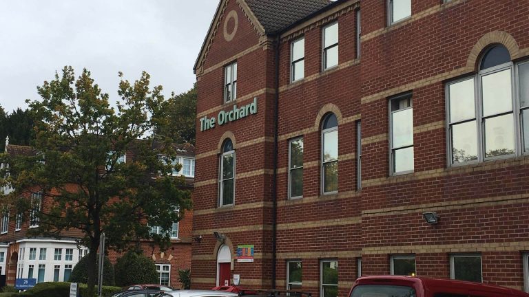 citizens advice crawley